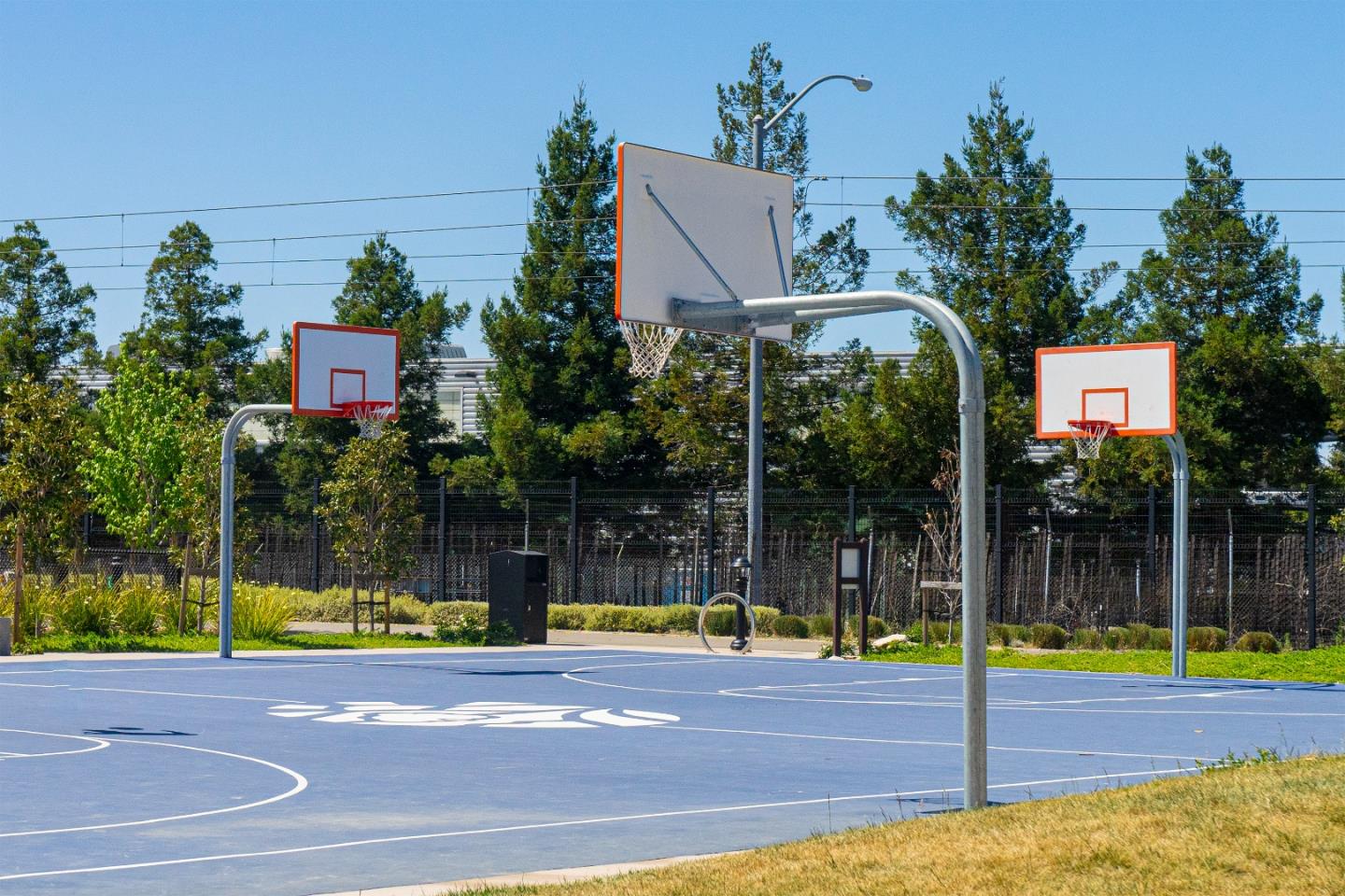 346 Circuit Way Mountain View, CA 94043 - Photo 53 of 65