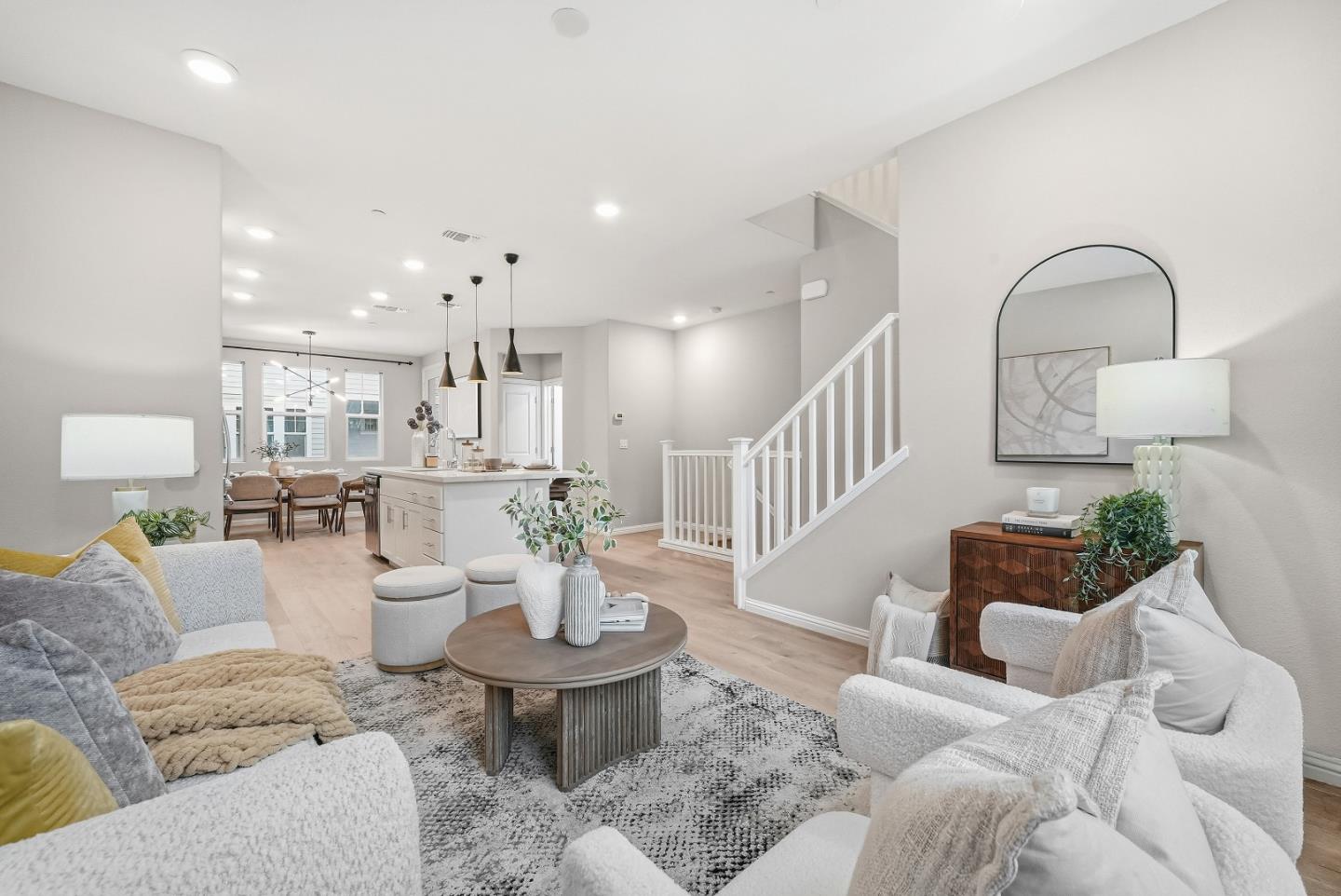 346 Circuit Way Mountain View, CA 94043 - Photo 8 of 65