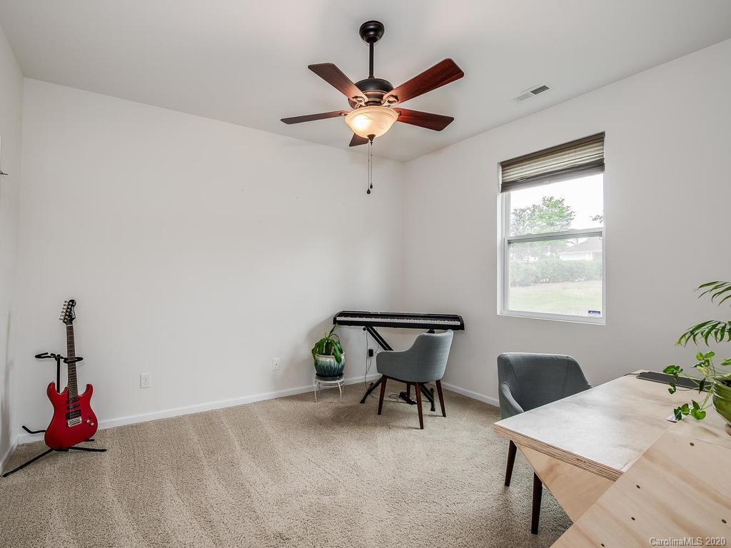 9100 Gray Willow Road Charlotte, NC 28227 - Photo 6 of 21 Gallery Image 6