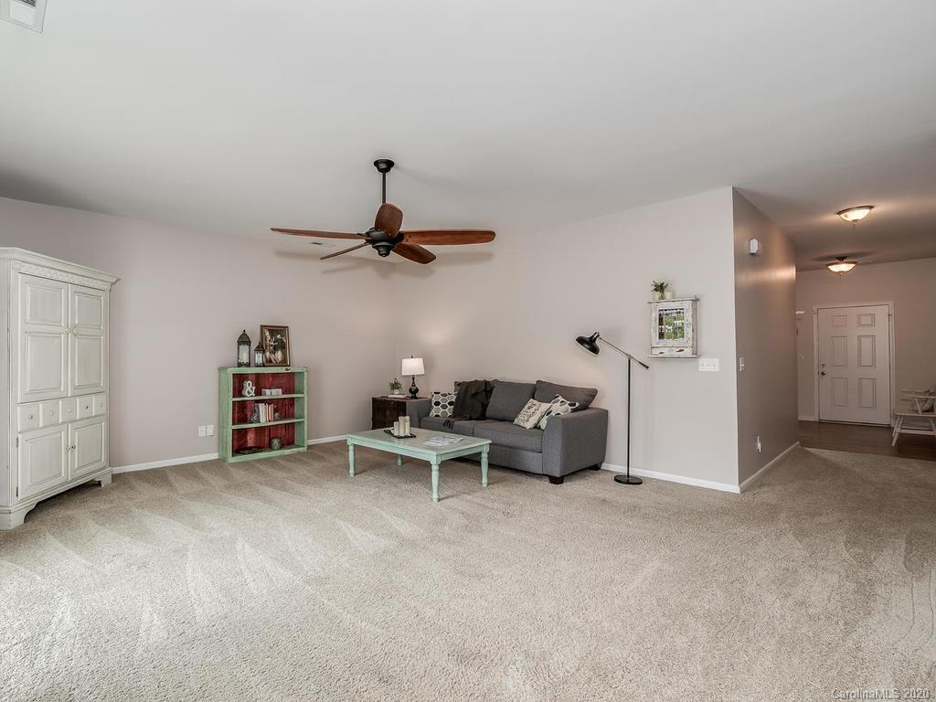 9100 Gray Willow Road Charlotte, NC 28227 - Photo 9 of 21 Gallery Image 9