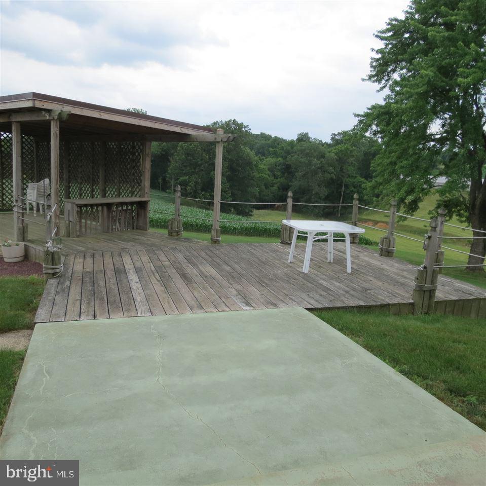 2356 Craley Road Windsor, PA 17366 - Photo 26 of 35