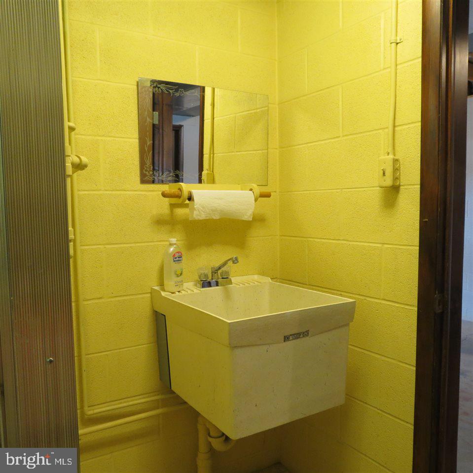 2356 Craley Road Windsor, PA 17366 - Photo 32 of 35