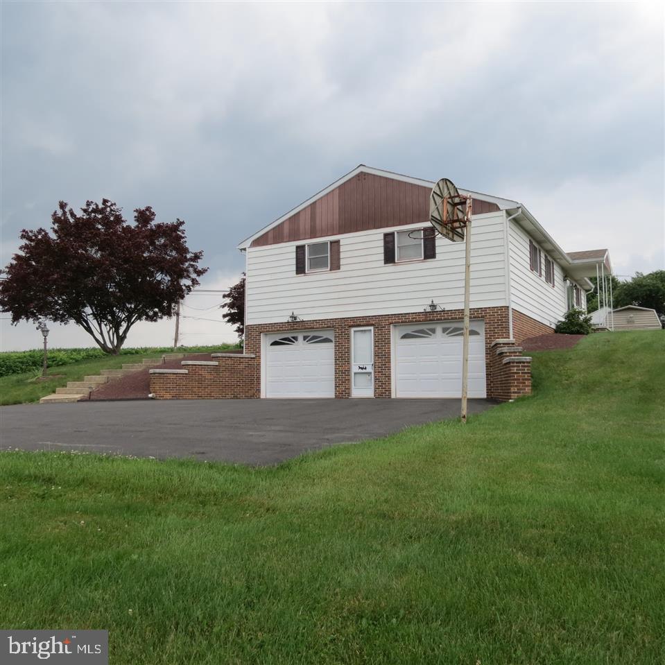 2356 Craley Road Windsor, PA 17366 - Photo 4 of 35