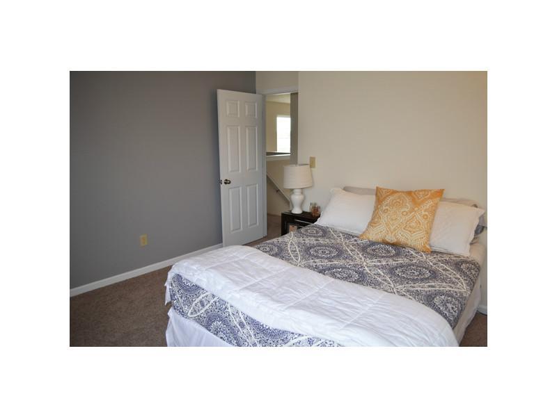 8053 Rambling Road Indianapolis, IN 46239 - Photo 17 of 24 Gallery Image 17