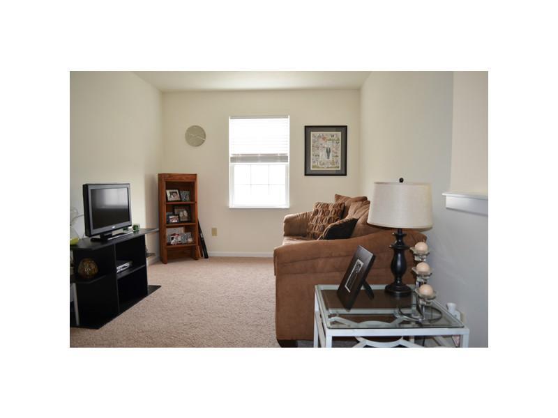 8053 Rambling Road Indianapolis, IN 46239 - Photo 10 of 24 Gallery Image 10