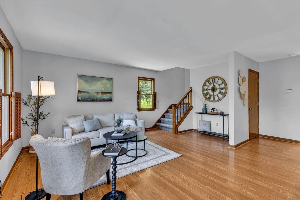 2085 George Road Zanesville, OH 43701 - Photo 18 of 72 great room