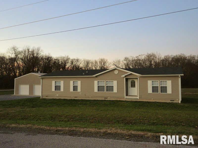 101 East Pershing Valier, IL 62891 - Photo 1 of 6 Gallery Image 1