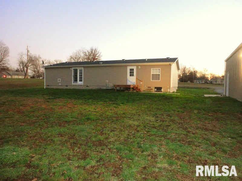 101 East Pershing Valier, IL 62891 - Photo 2 of 6 Gallery Image 2