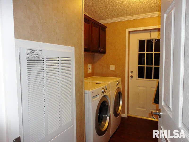 101 East Pershing Valier, IL 62891 - Photo 5 of 6 Gallery Image 5