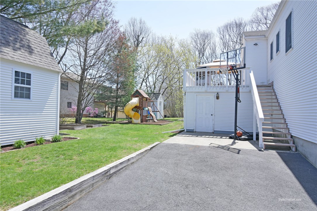 131 Mohawk Trail Cranston, RI 02921 - Photo 26 of 30 Gallery Image 26