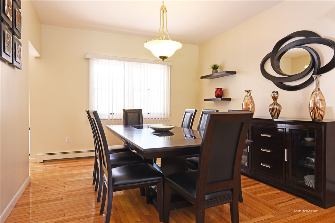 131 Mohawk Trail Cranston, RI 02921 - Photo 7 of 30 Gallery Image 7