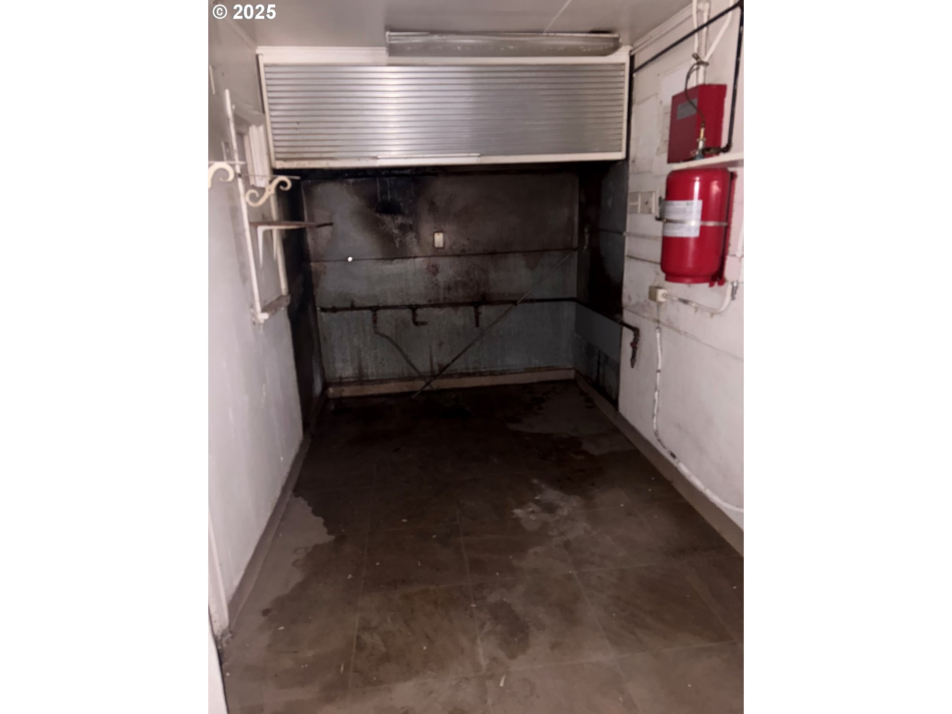 1293 State Highway 99 North Eugene, OR 97402 - Photo 27 of 47