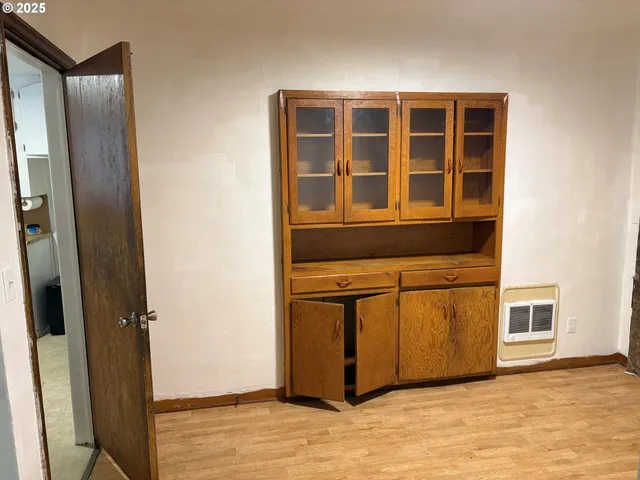 $999,000 | 1293 State Highway 99 North, Eugene, OR 97402