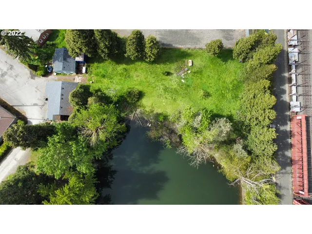 $999,000 | 1293 State Highway 99 North, Eugene, OR 97402