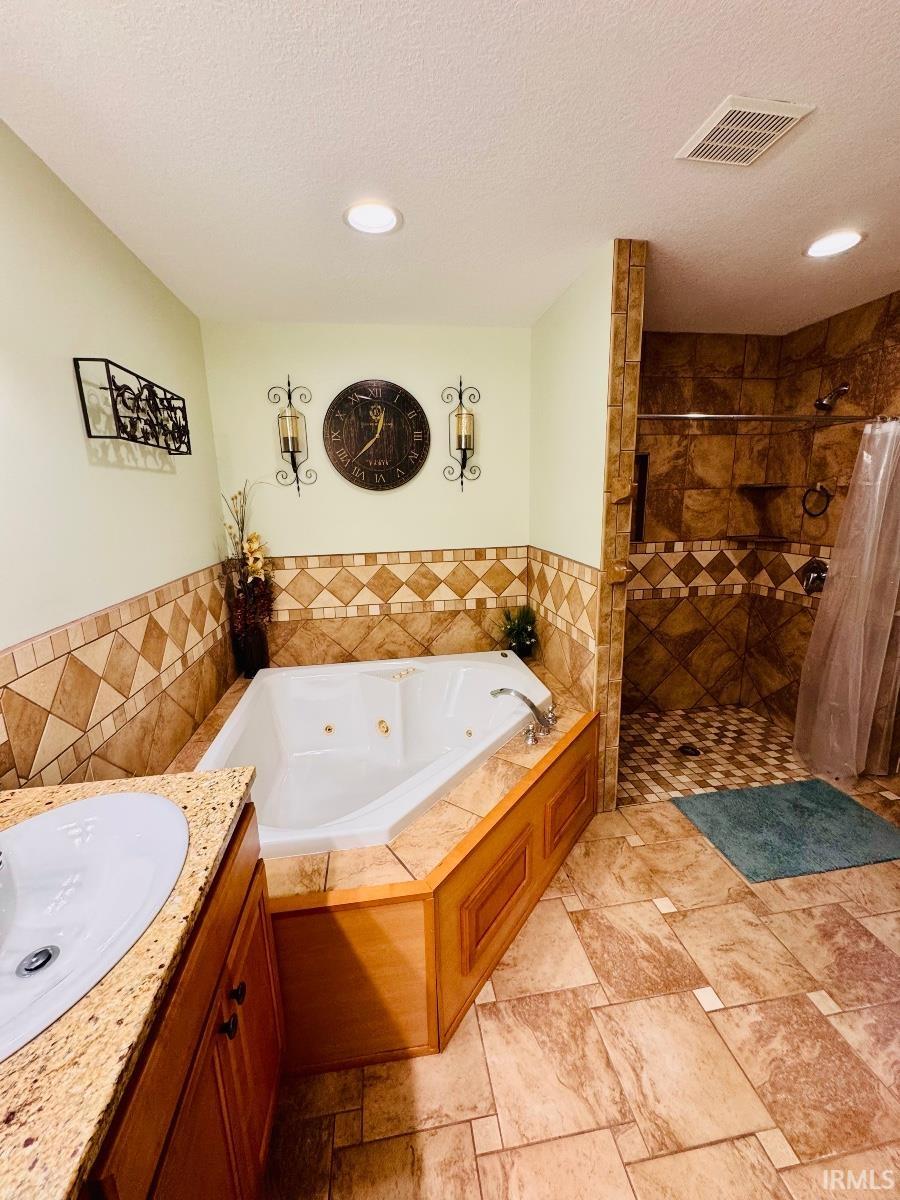 3420 West Cook Road Fort Wayne, IN 46818 - Photo 14 of 36