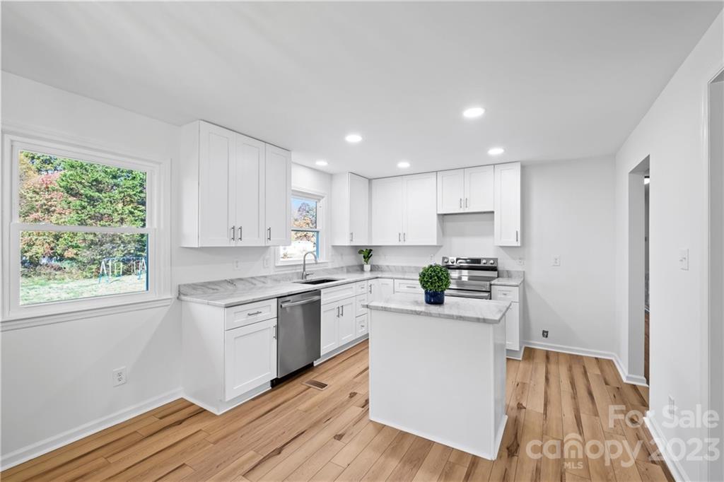 6175 King Wilkinson Road Denver, NC 28037 - Photo 1 of 37 Gallery Image 1