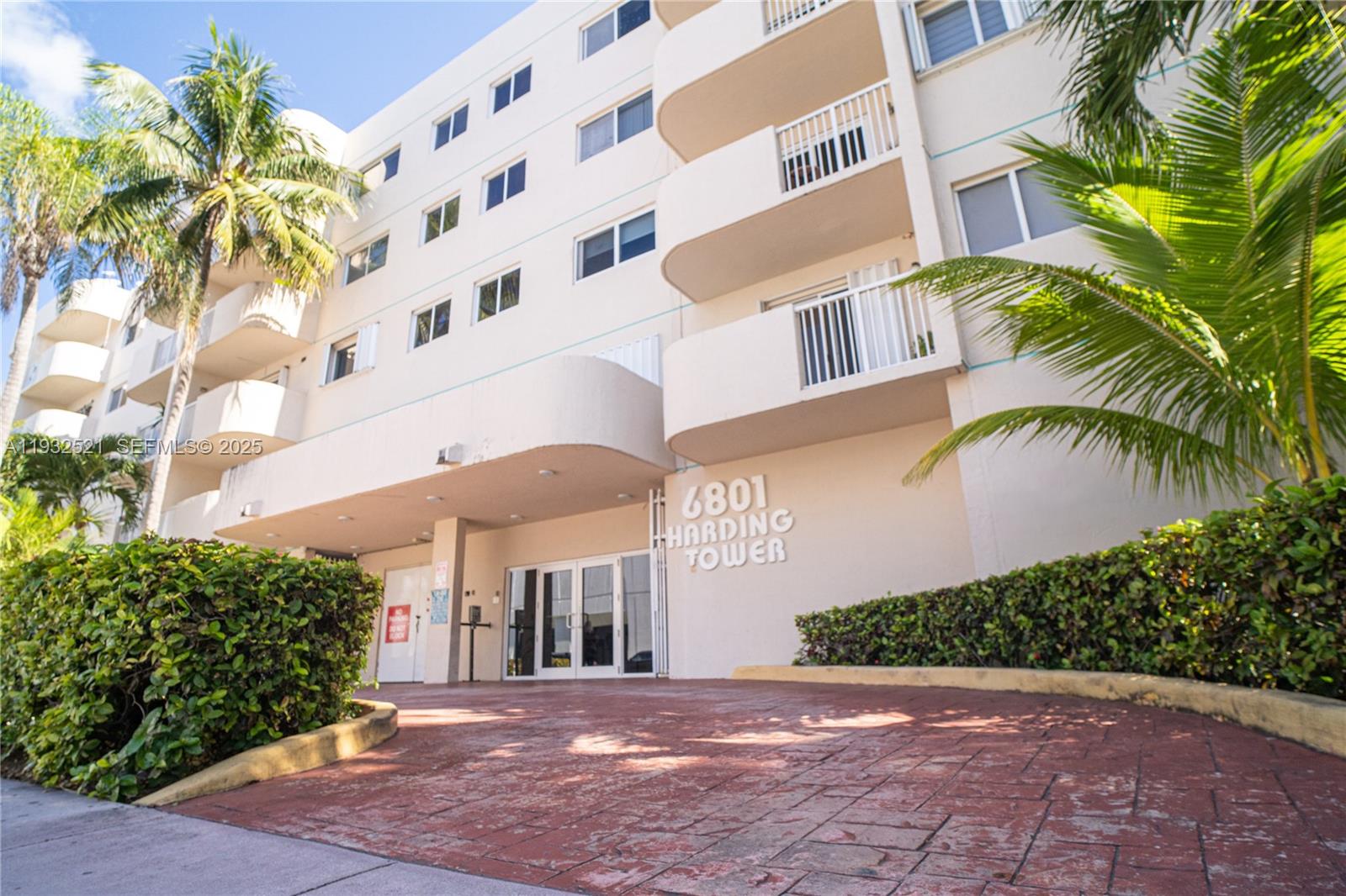 6801 Harding Avenue, Unit 301 Miami Beach, FL 33141 - Photo 17 of 18