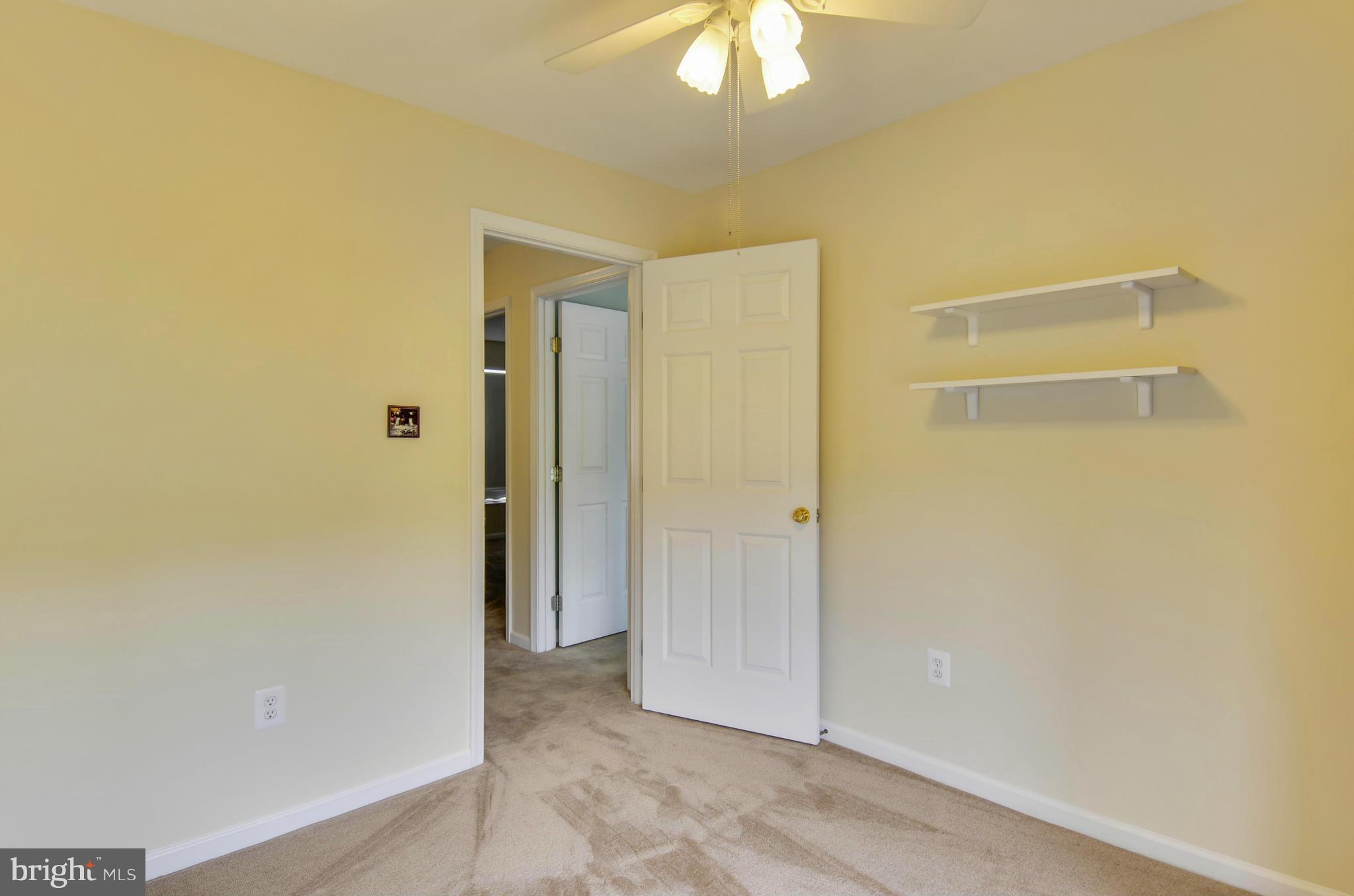 19500 Conlon Court Poolesville, MD 20837 - Photo 24 of 29 Bedroom