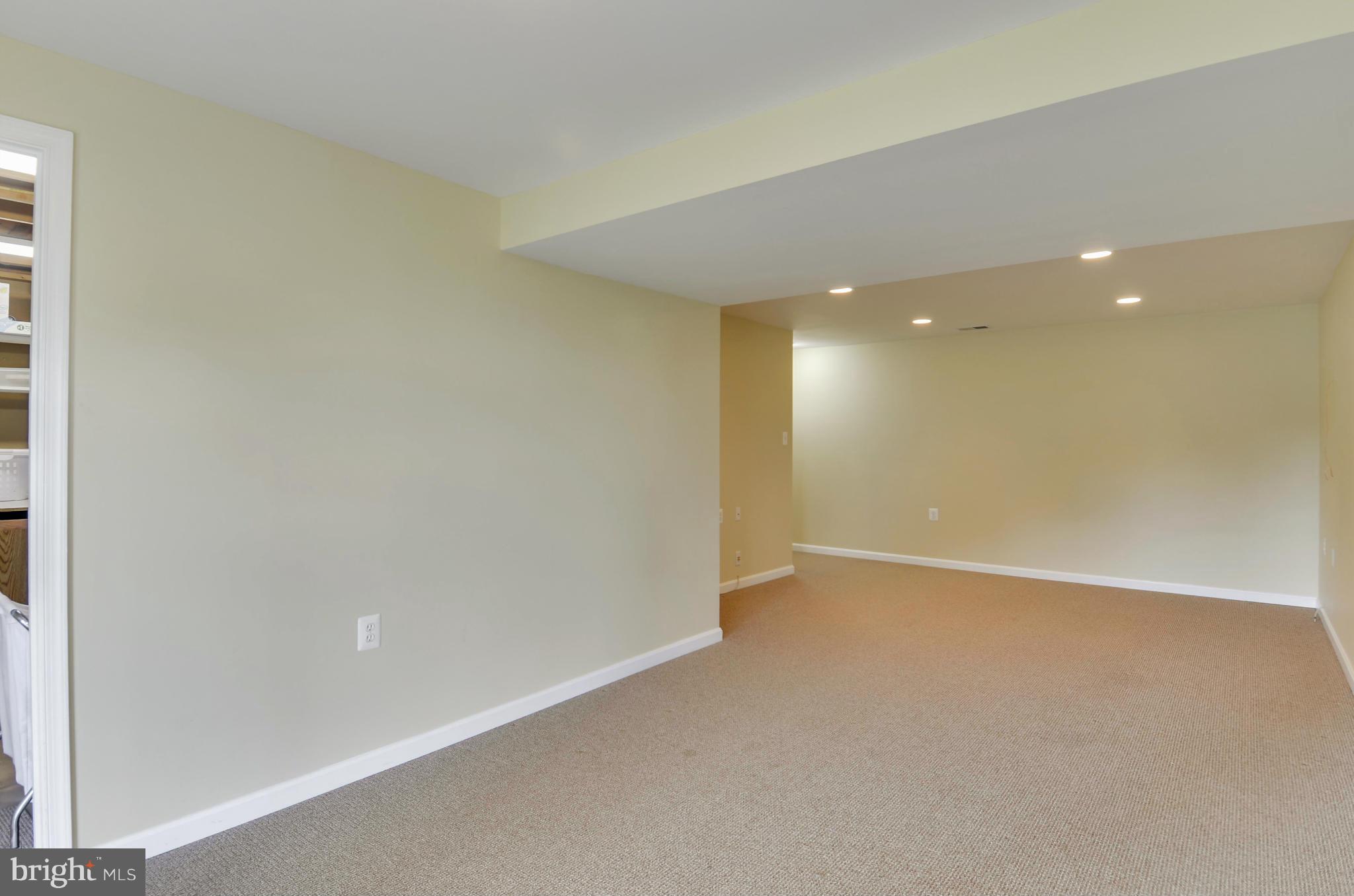 19500 Conlon Court Poolesville, MD 20837 - Photo 27 of 29 Basement