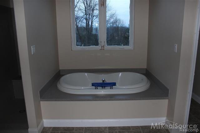 69904 Henry Ross Drive Romeo, MI 48065 - Photo 10 of 26 10.jpg