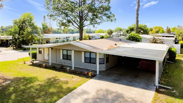 $197,900 | 1690 Elkhart Circle, Tavares, FL 32778