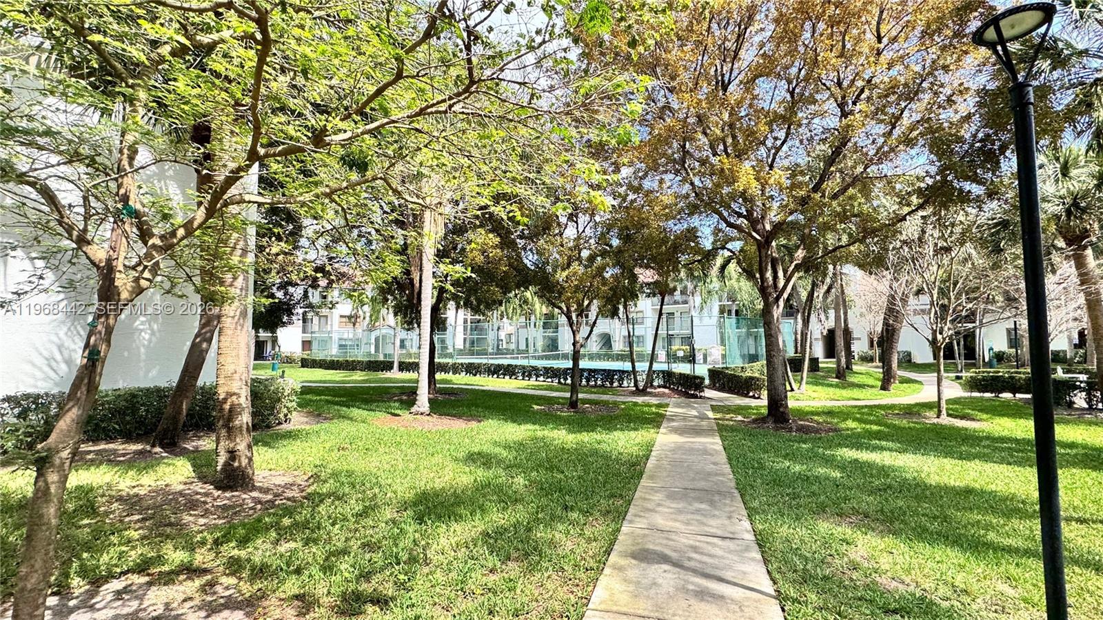 570 South Park Road, Unit 126 Hollywood, FL 33021 - Photo 19 of 54