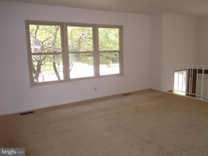 9325 Oak White Road Nottingham, MD 21236 - Photo 21 of 21 Living Room #2