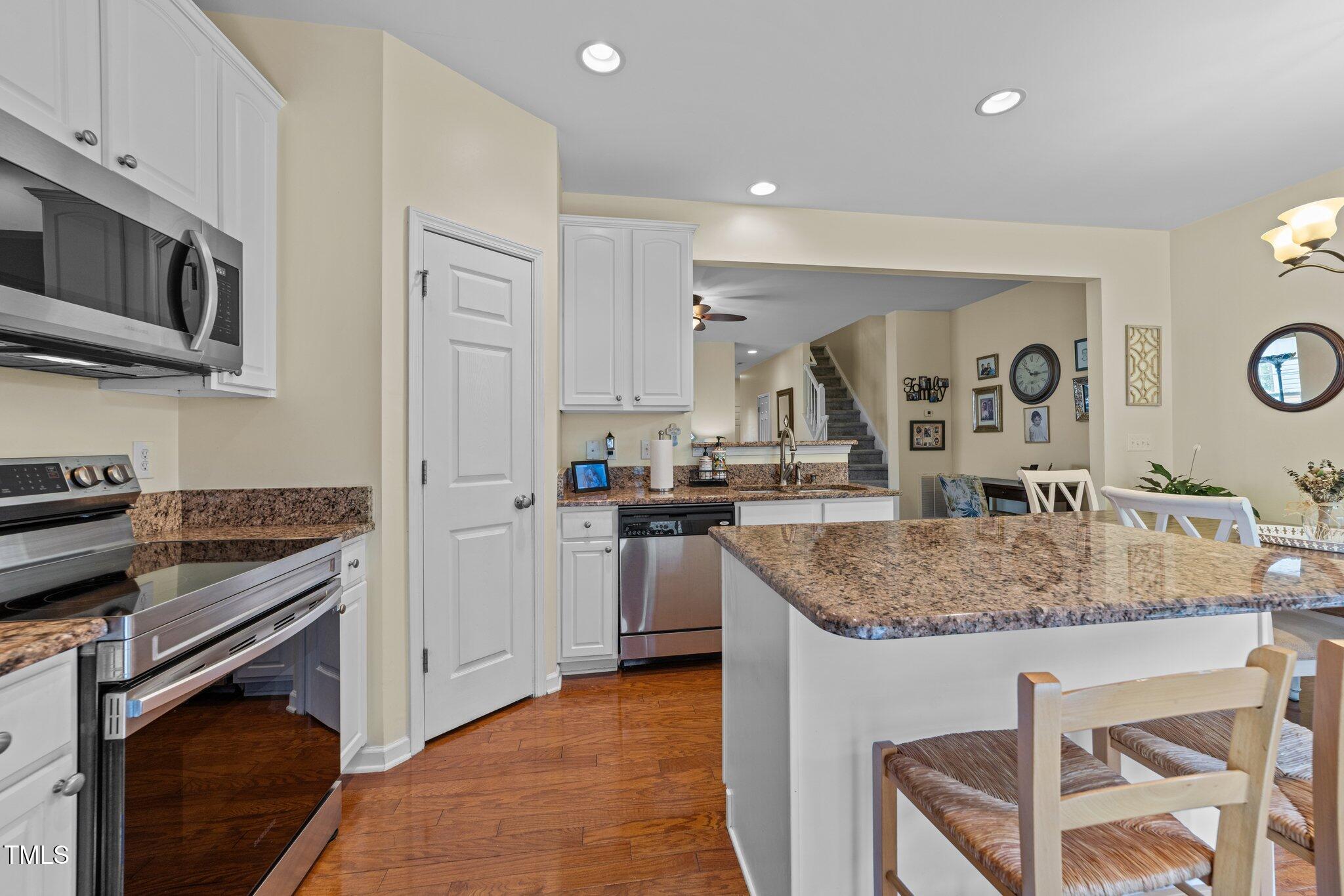2950 Settle In Lane Raleigh, NC 27614 - Photo 12 of 32 12-web-or-mls-3D5A9374