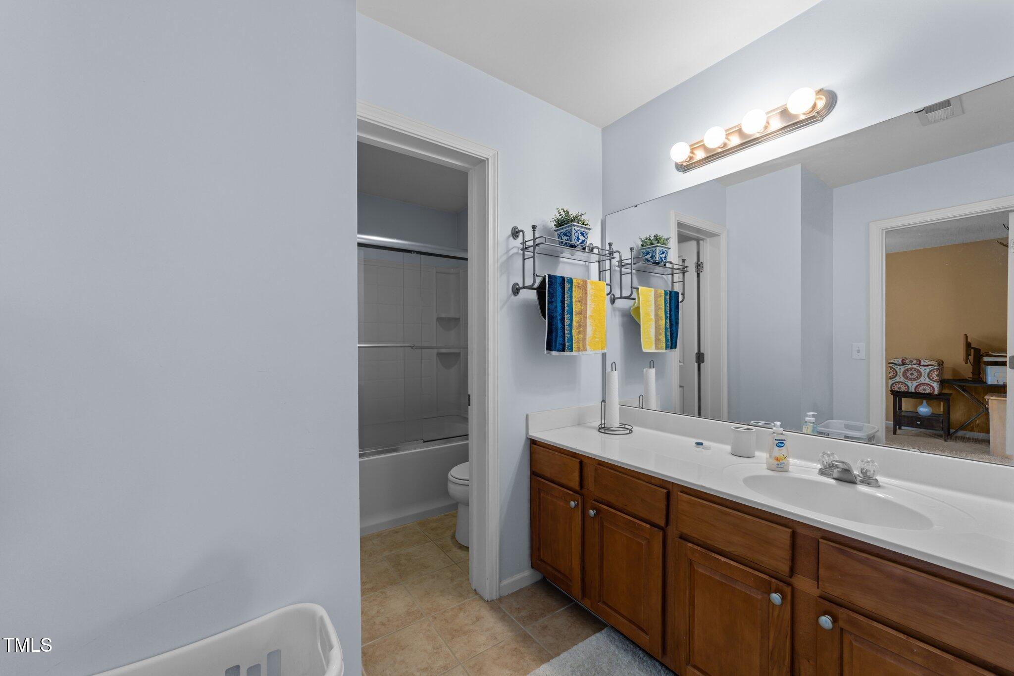 2950 Settle In Lane Raleigh, NC 27614 - Photo 23 of 32 25-web-or-mls-3D5A9413