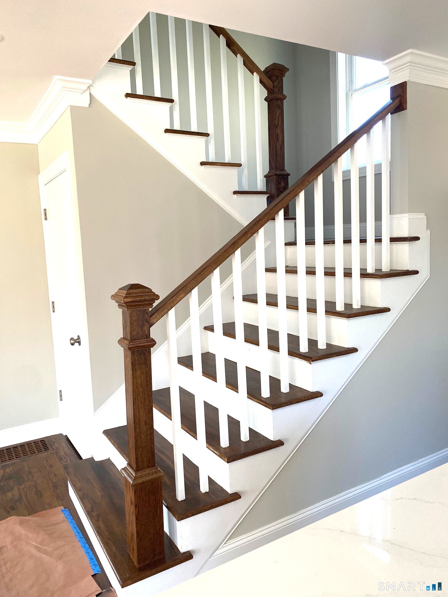 277 Alba Avenue Bridgeport, CT 06606 - Photo 19 of 37 a view of entryway