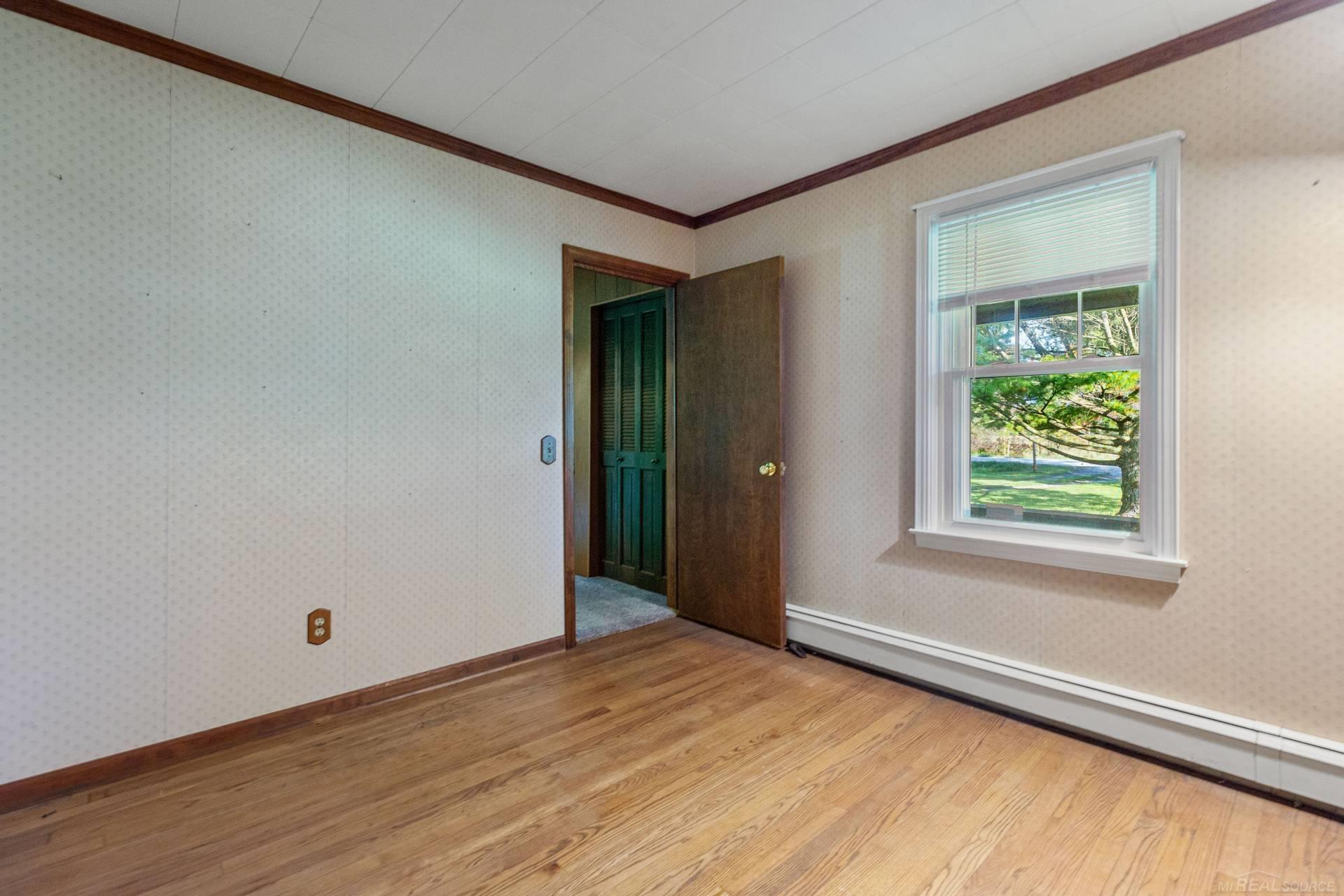 10015 Springborn Road Casco, MI 48064 - Photo 16 of 35 50123692-15.JPG