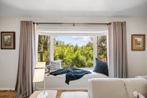 $399,900 | 303 Pearl Street, Redding, CA 96003