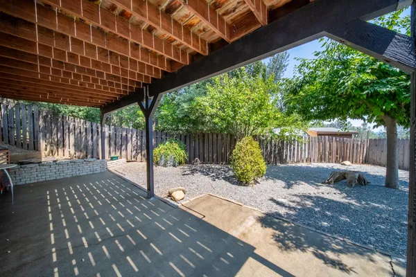 $399,900 | 303 Pearl Street, Redding, CA 96003