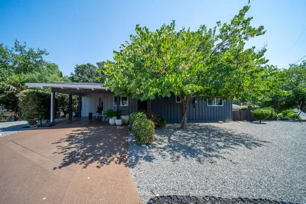 $399,900 | 303 Pearl Street, Redding, CA 96003