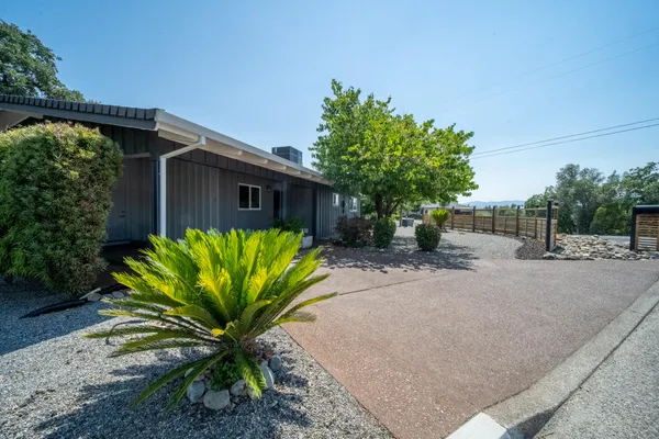 $399,900 | 303 Pearl Street, Redding, CA 96003