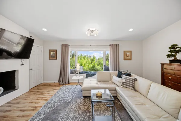 $399,900 | 303 Pearl Street, Redding, CA 96003