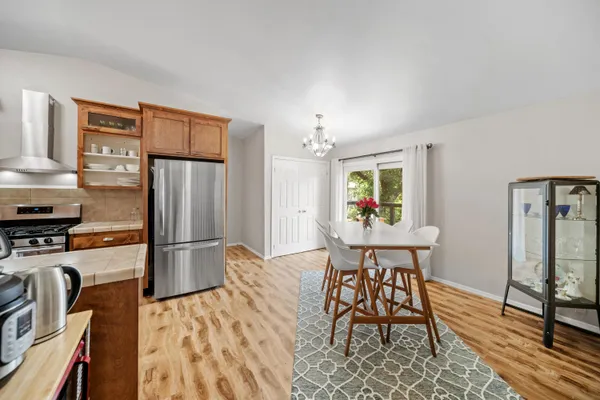 $399,900 | 303 Pearl Street, Redding, CA 96003