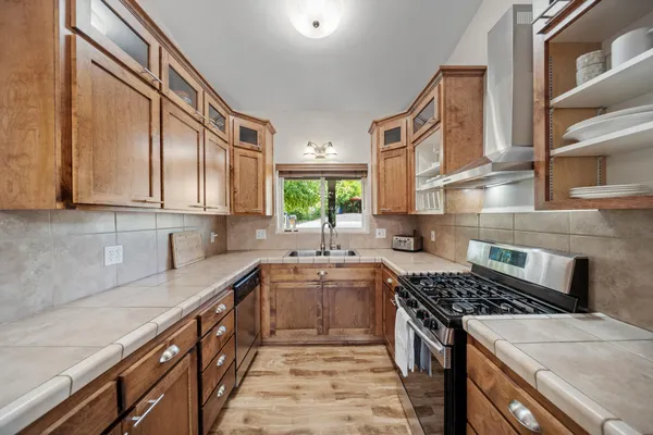 $399,900 | 303 Pearl Street, Redding, CA 96003