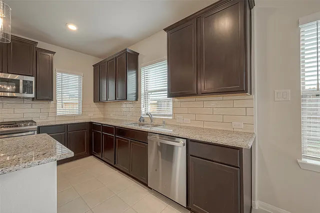 $2,190 | 31123 Mahogany Trail, Hockley, TX 77447