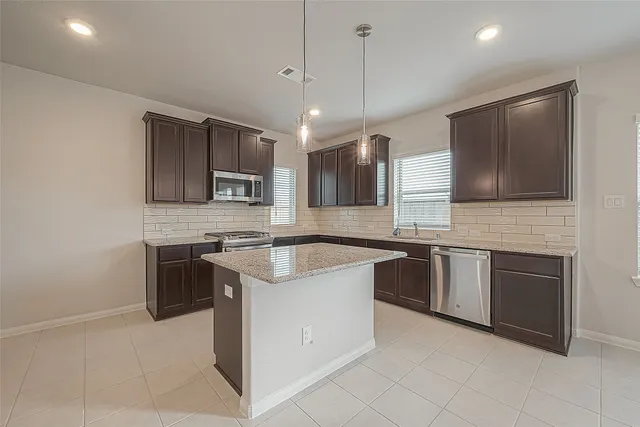 $2,190 | 31123 Mahogany Trail, Hockley, TX 77447