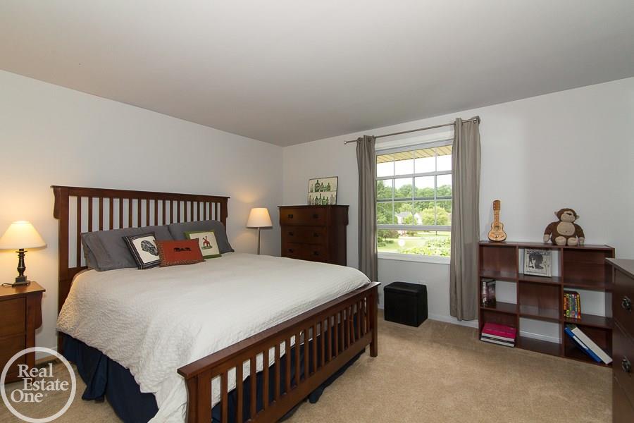 1754 North Kilburn Road Rochester Hills, MI 48306 - Photo 17 of 23