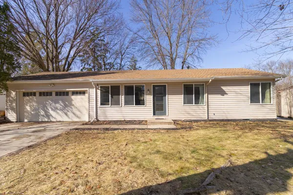 $374,900 | 112020 Faber Lane, Chaska, MN 55318