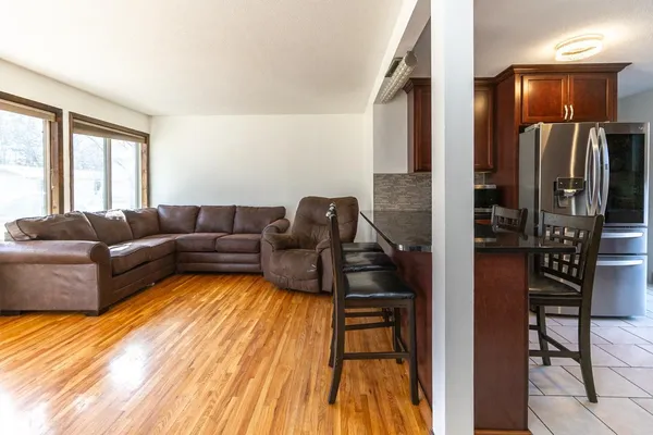 $374,900 | 112020 Faber Lane, Chaska, MN 55318