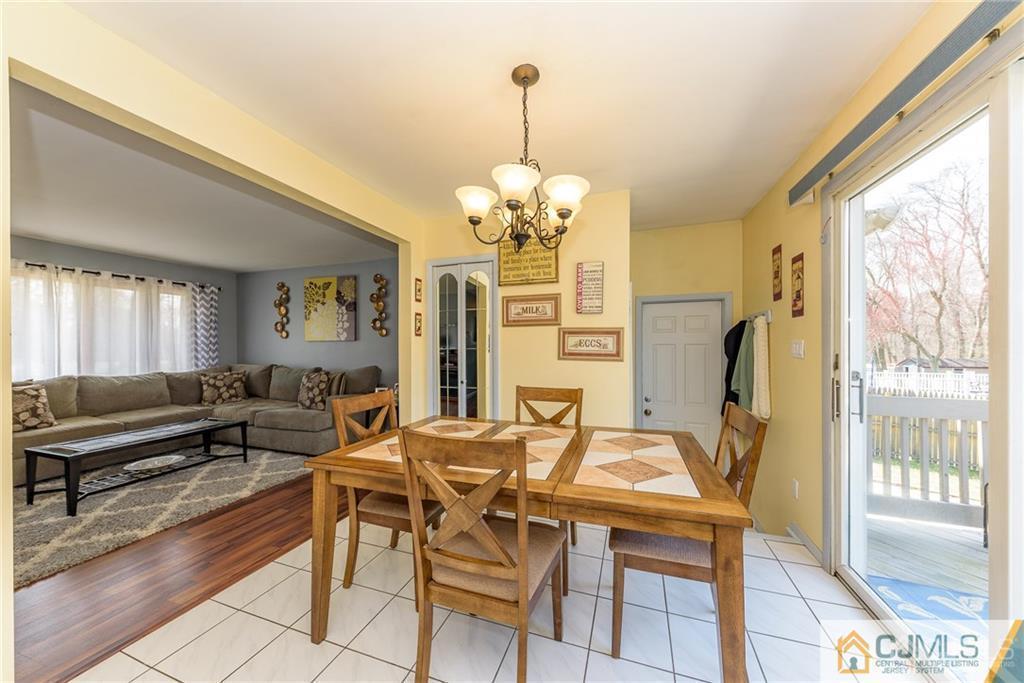 12 Glen Road Howell, NJ 07731 - Photo 7 of 25 Gallery Image 7