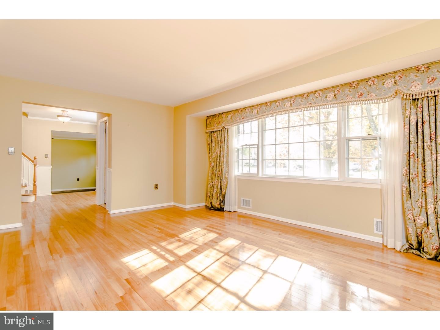 622 Dutch Neck Road Hightstown, NJ 08520 - Photo 6 of 25 Gallery Image 6
