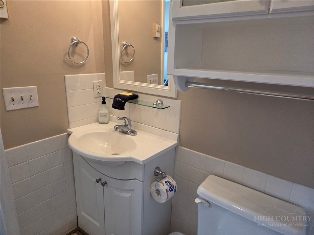 301 Pinnacle Inn Road, Unit 4204 Beech Mountain, NC 28604 - Photo 11 of 18 Gallery Image 11