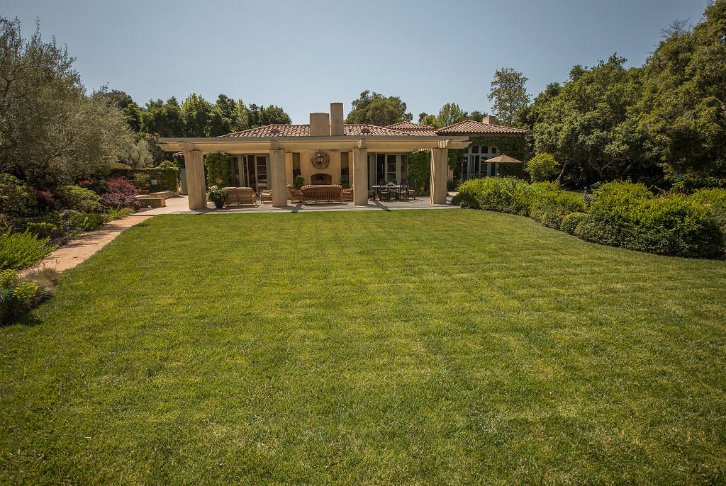 255 Penny Lane Santa Barbara, CA 93108 - Photo 16 of 31 Lawn & Gardens in Back of Housse