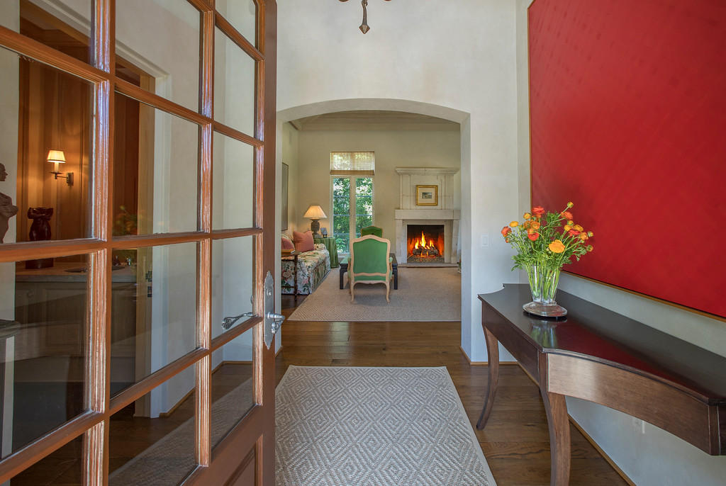 255 Penny Lane Santa Barbara, CA 93108 - Photo 4 of 31 Entry Hall