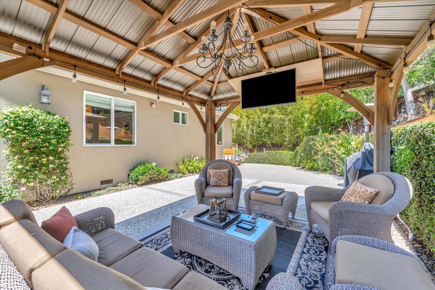 2380 Sunflower Circle Gilroy, CA 95020 - Photo 31 of 43 a outdoor living space with furniture and garden view