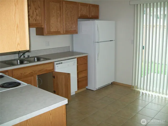 $1,895 | 1905 Judd Street Southeast, Lacey, WA 98503